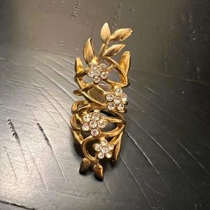 Costume Jewelry Floral Vines Gold Ring